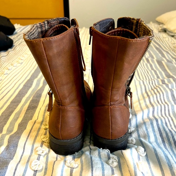 Women’s size 8 Unr8ted combat boots (brown) - Picture 4 of 4